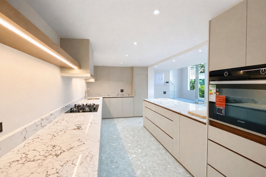 5 Bedroom Property for Sale in Camps Bay Western Cape